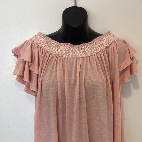 Muche Muchette Peach Top with Ruffled Sleeve and Ruching Size Medium/Large - Picture 2 of 9